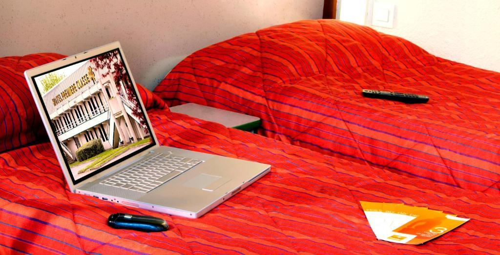 Hotel Premiere Classe Ouest - Lomme Lilla
