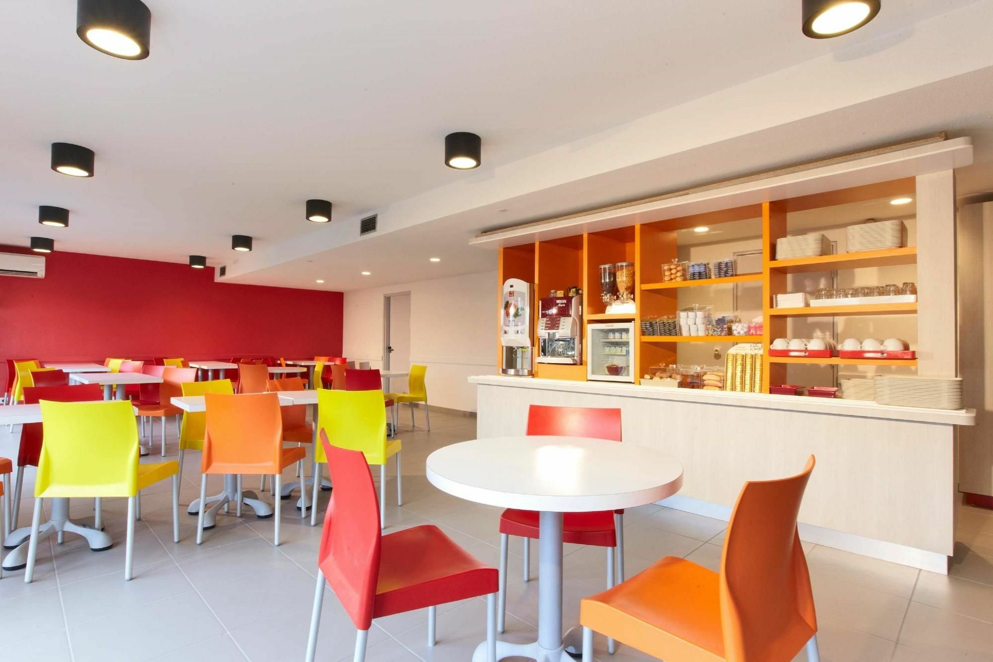 Hotel Premiere Classe Ouest - Lomme Lilla